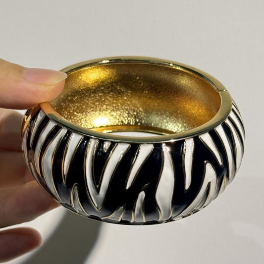 Oil Drop Bangle