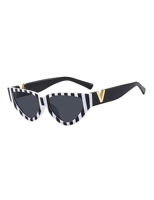 On Point Cat-Eye Sunglasses (Black/White)
